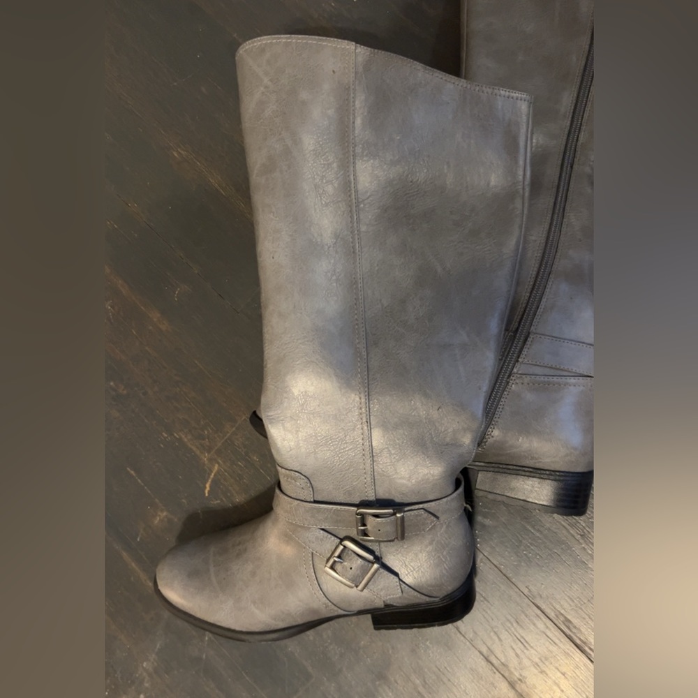 Knee High Boots Wide Calf New with tags